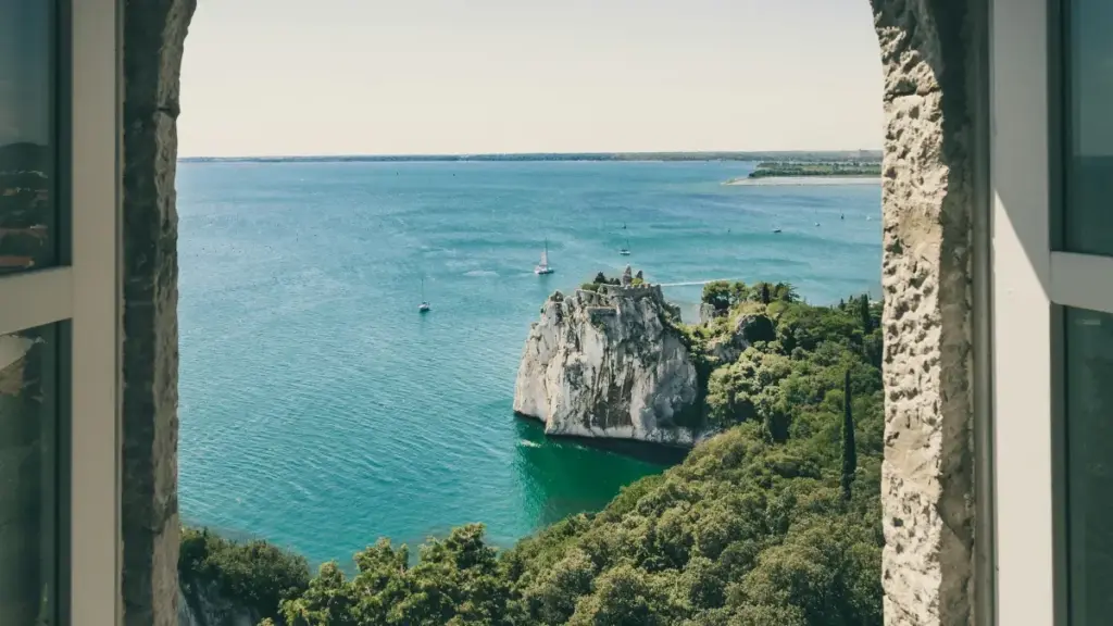 Njira zowonetsetsa kulemekeza ma brand a China pa Twitch ndikupezera njira za affiliate, zoyenera kwa ogwiritsa ntchito ku Malawi.