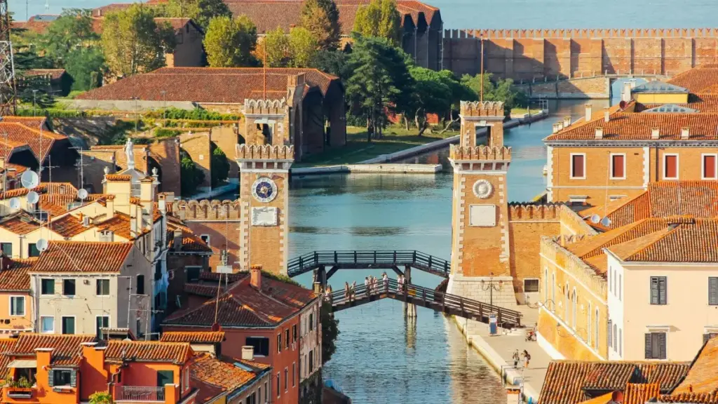 Njira zenizeni za kupeza ma brand a Bosnia & Herzegovina pa Snapchat kuti muwunikenso zida za masewera; malangizo a creator waku Malawi, VPN, ndi njira zolumikizirana.