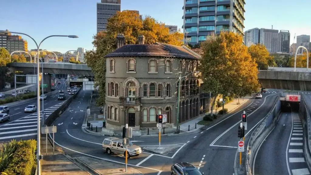 Phunzirani momwe mungapezere Sri Lanka Twitch creators, kuyang’ana niche audience, ndi kusankha ma creator ang’ono omwe amabweretsa trust ndi engagement.